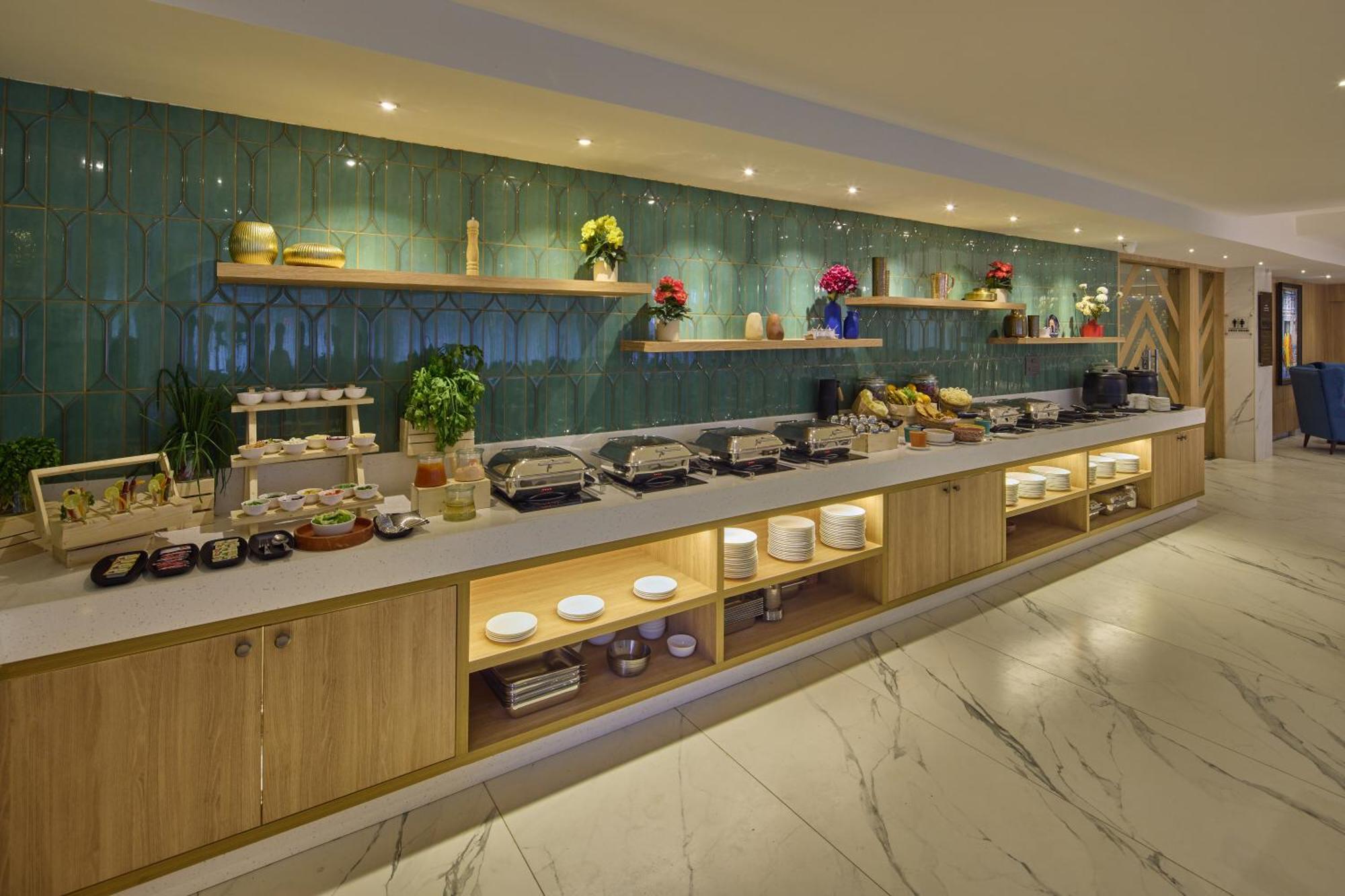 Grand Continent Hebbal A Sarovar Portico Affiliate Hotel Bangalore Bagian luar foto