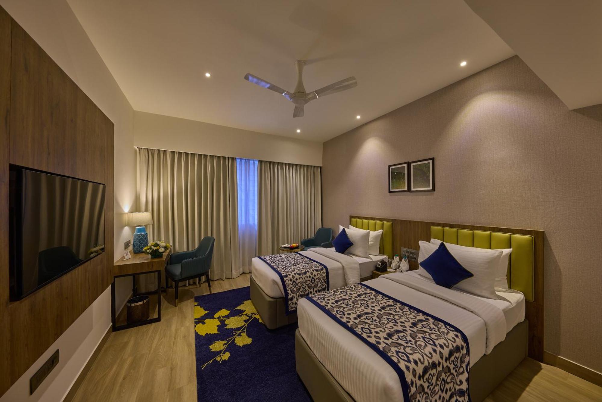 Grand Continent Hebbal A Sarovar Portico Affiliate Hotel Bangalore Bagian luar foto