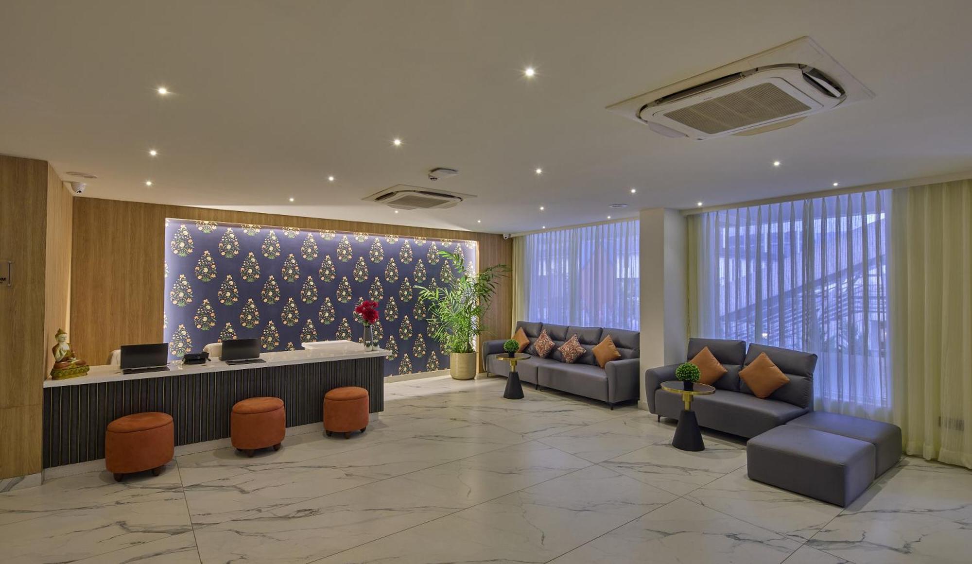 Grand Continent Hebbal A Sarovar Portico Affiliate Hotel Bangalore Bagian luar foto