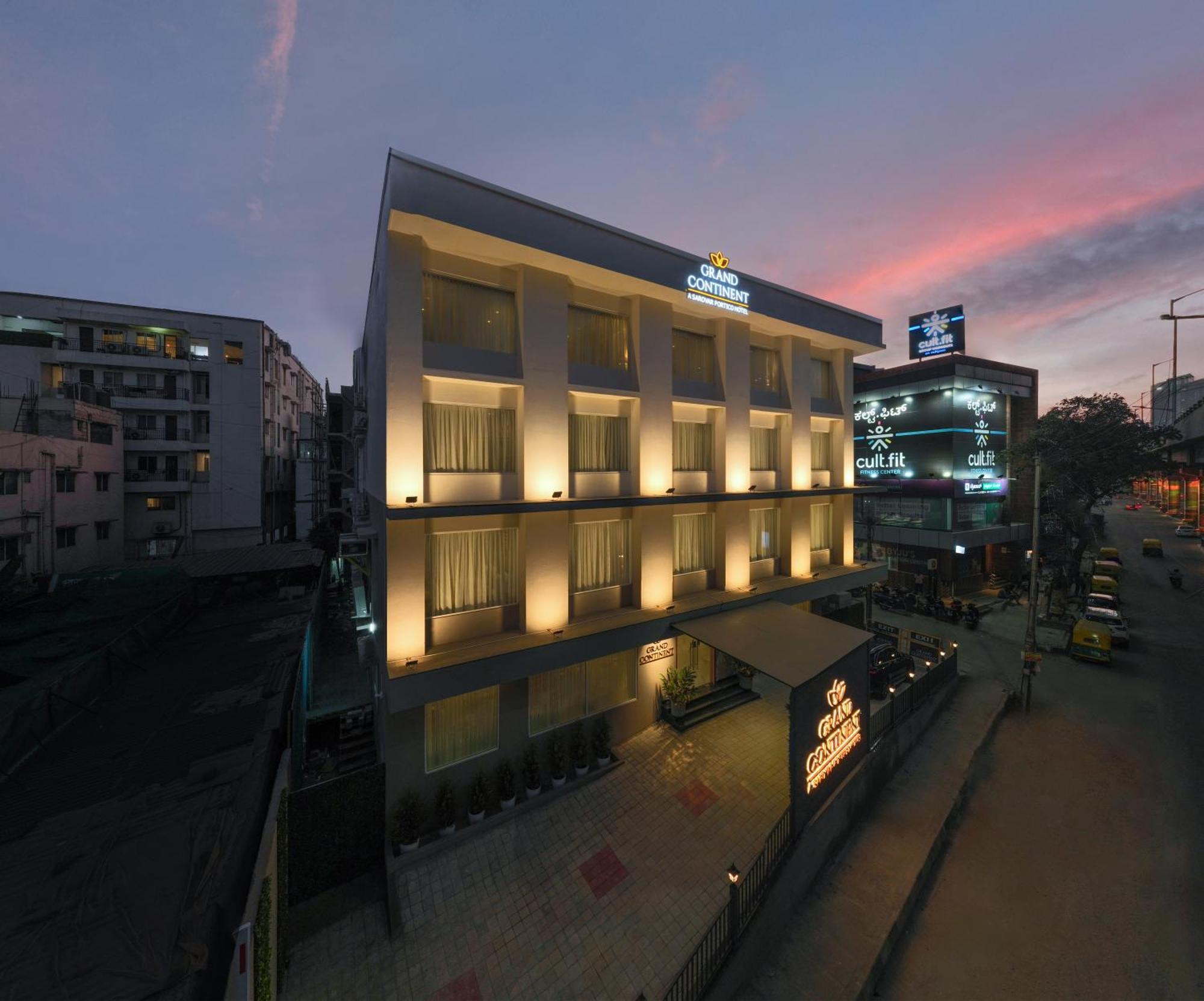 Grand Continent Hebbal A Sarovar Portico Affiliate Hotel Bangalore Bagian luar foto