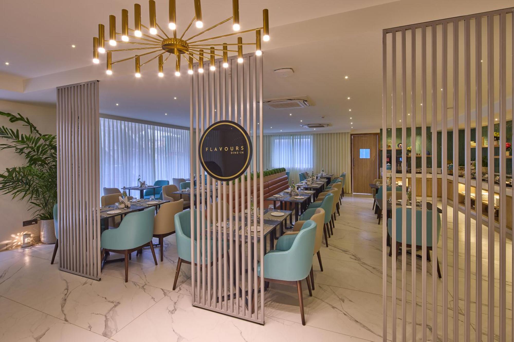 Grand Continent Hebbal A Sarovar Portico Affiliate Hotel Bangalore Bagian luar foto