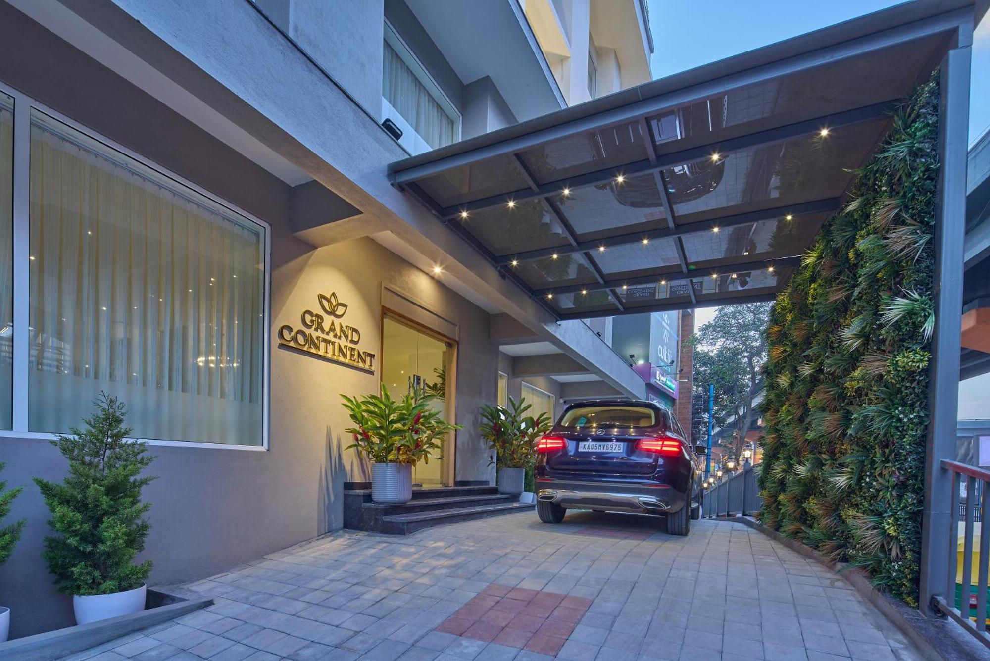 Grand Continent Hebbal A Sarovar Portico Affiliate Hotel Bangalore Bagian luar foto