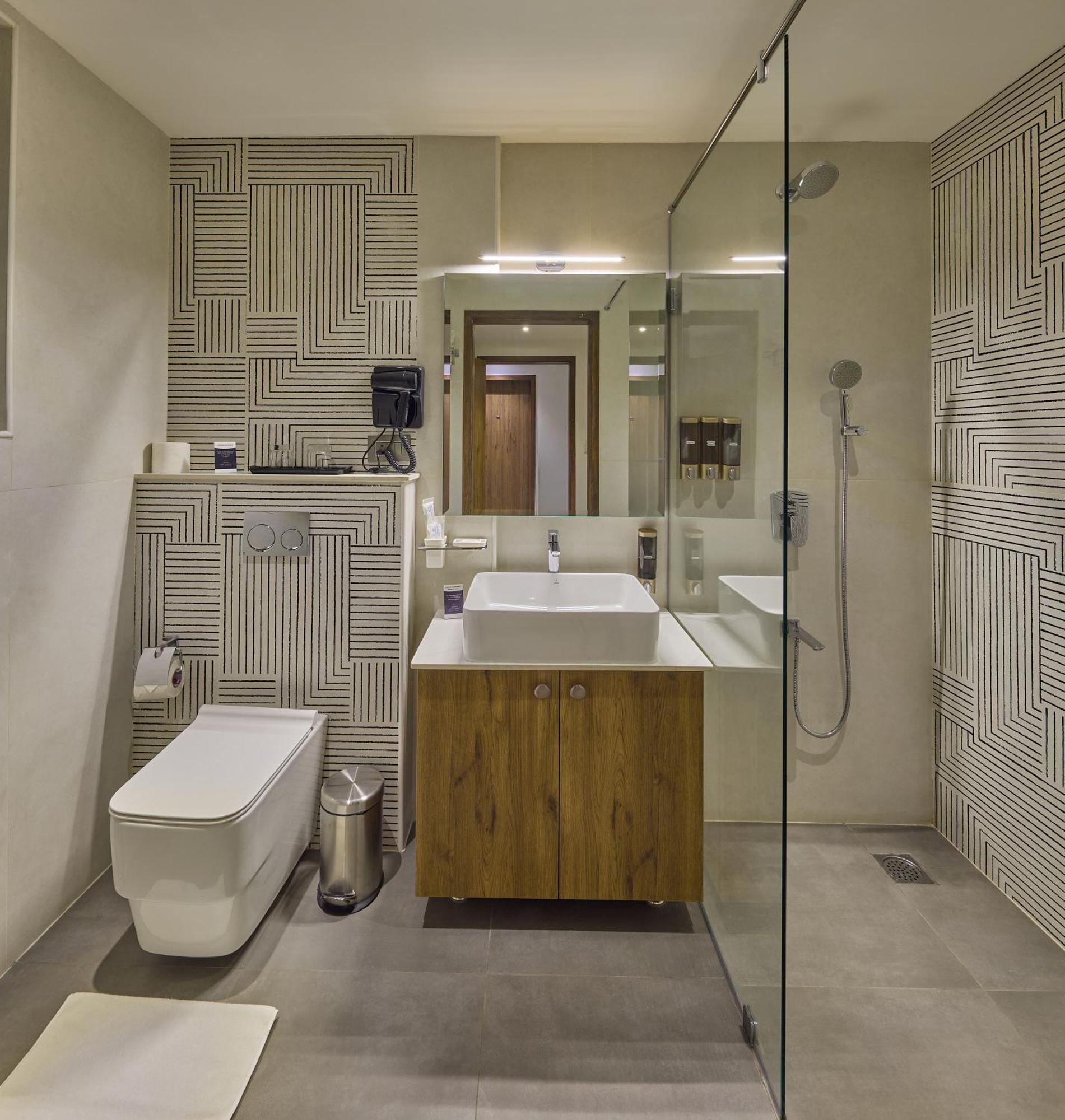 Grand Continent Hebbal A Sarovar Portico Affiliate Hotel Bangalore Bagian luar foto